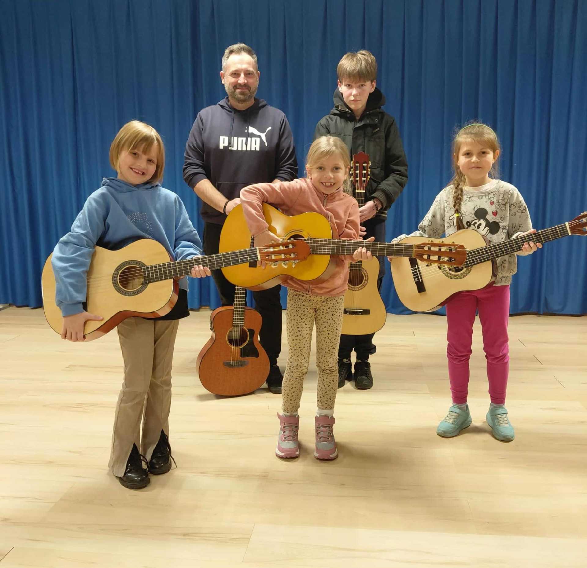 RYTMY I MELODIE W BIBLIOTECE